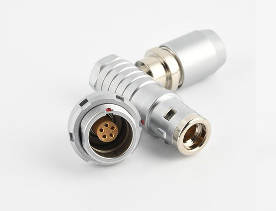 什么是推拉自鎖連接器？